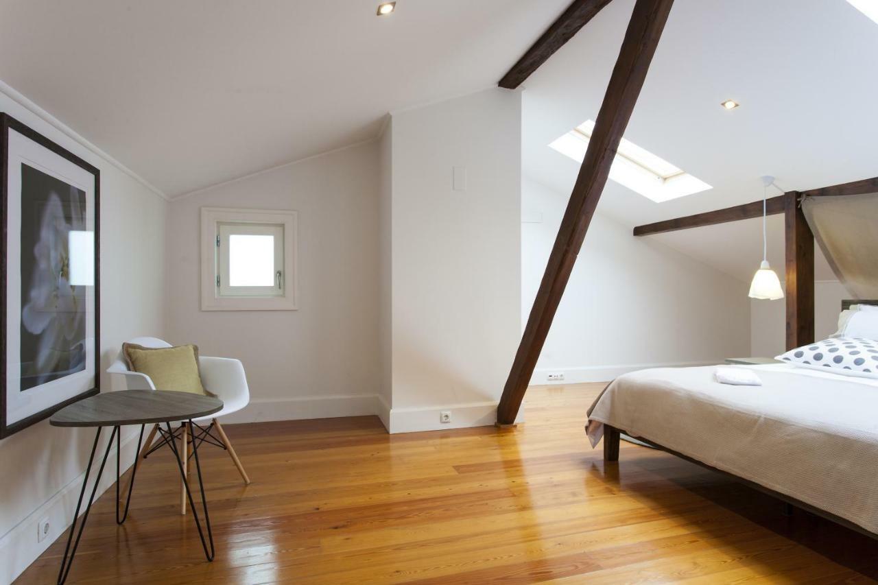Joivy Downtown Blue Apartments Lisbon Room photo